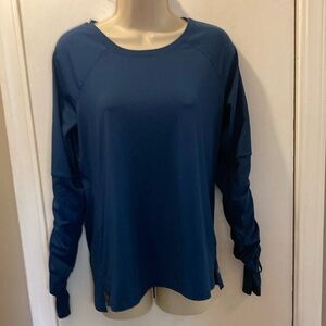 Fabletics medium l/s top ruched long sleeves 25-268-1